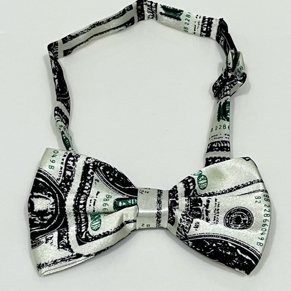 Bowtie Satin, dollar bill print, adjustable. Unisex - Picture 1 of 3